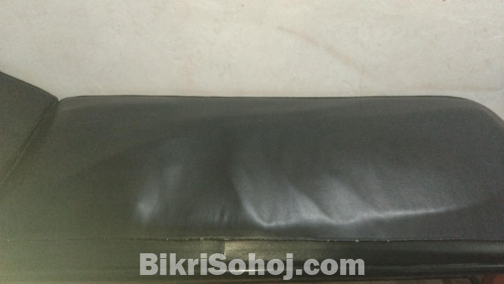 ডাক্তার চেম্বার বেড